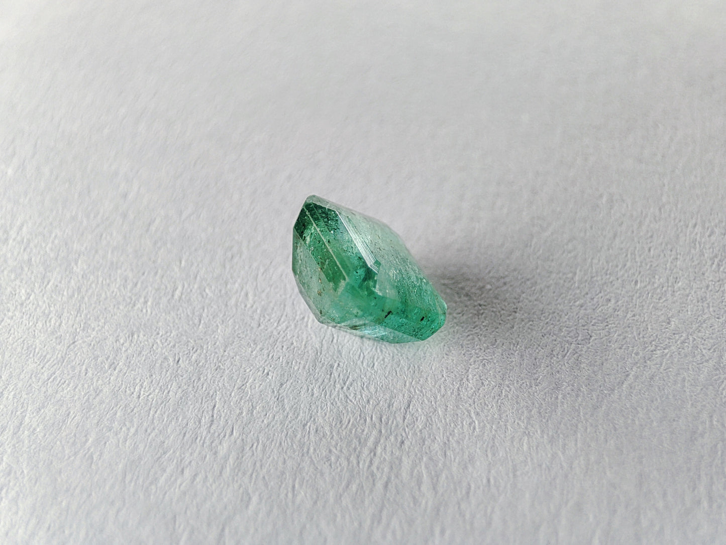 1.2 Cts Green Emerald