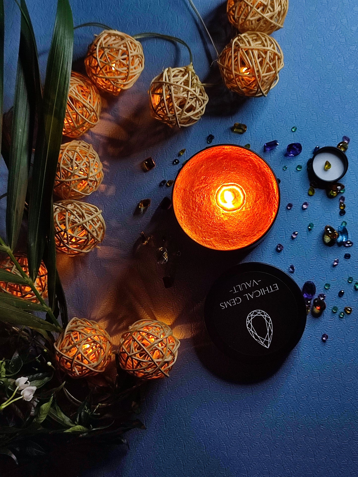 0.2 - 0.5 Cts Gemstone in a Natural Scented candle