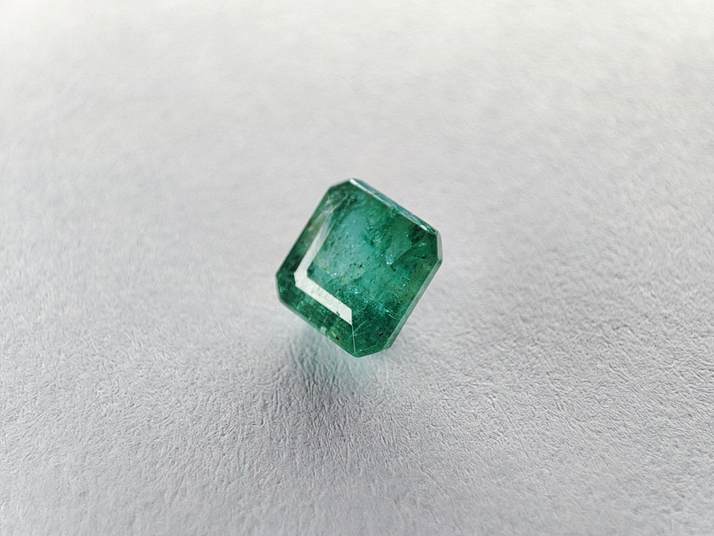 1.2 Cts Green Emerald