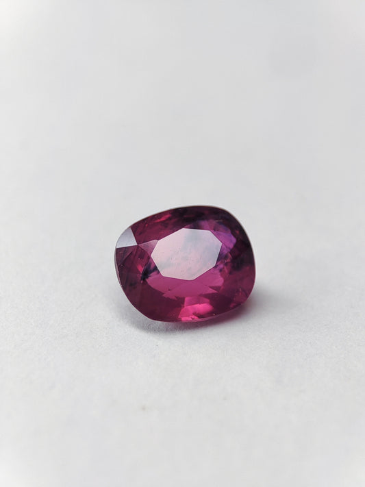 Natural Bi color Pink Sapphire 1.05 Cts