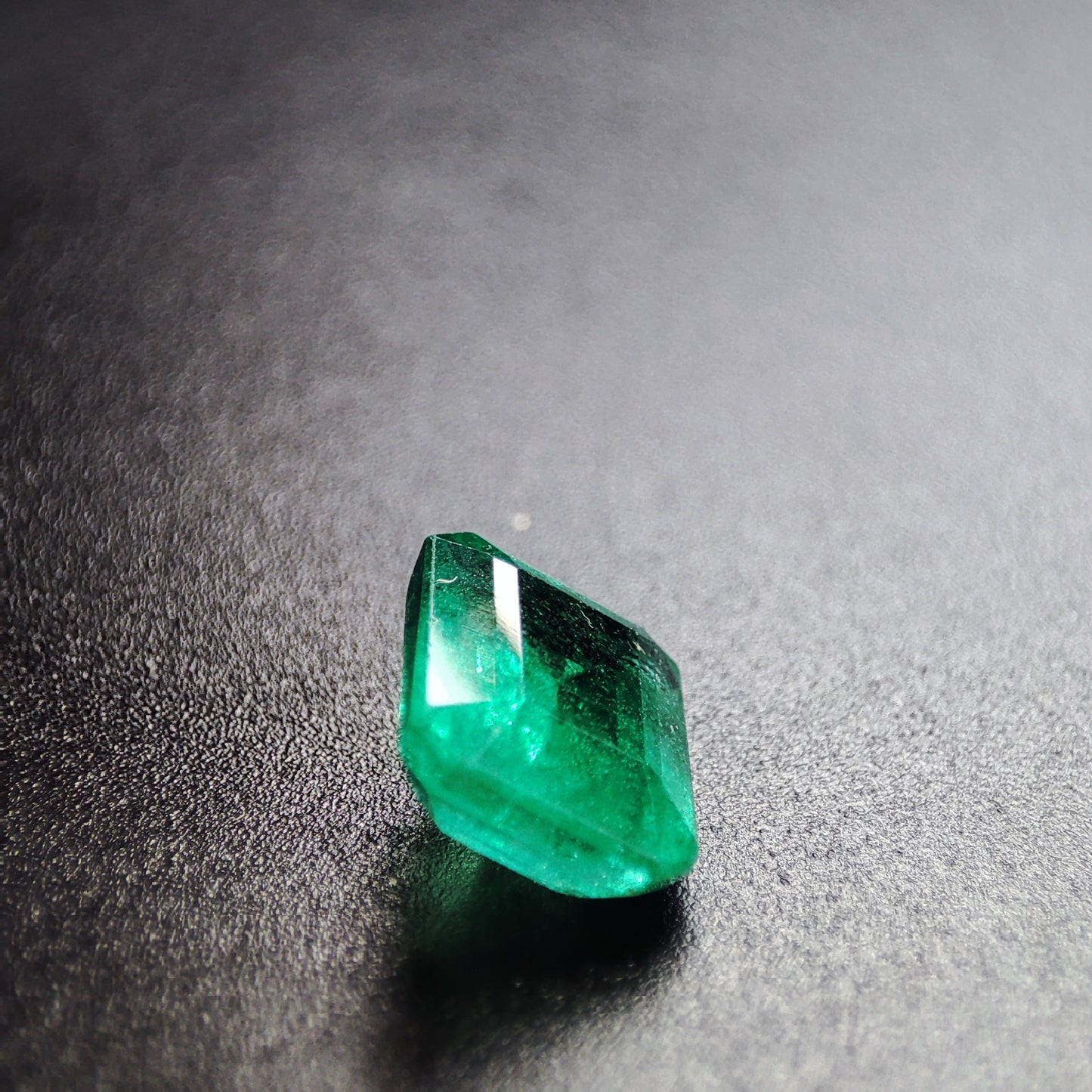 Natural Green Emerald 2.0 Cts