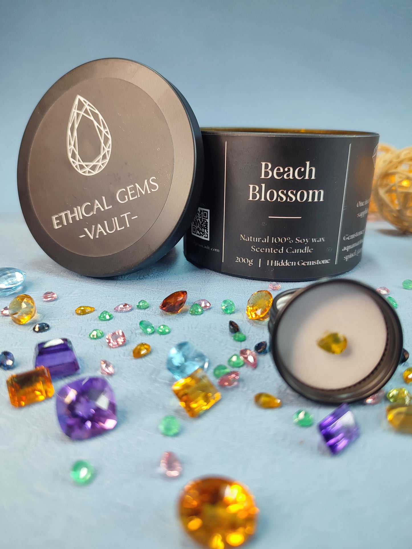 0.2 - 0.5 Cts Gemstone in a Natural Scented candle