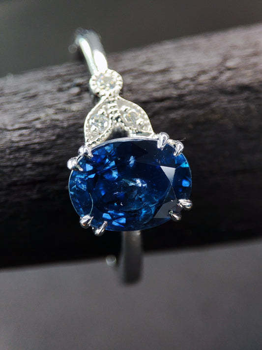 1.16 Cts Blue Sapphire White Gold Solitaire with Diamonds